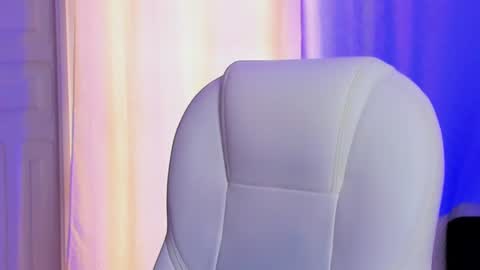  madame lilith  online show from January 13, 2025, 5:23 pm