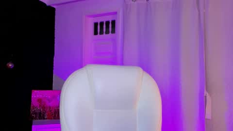  madame lilith  online show from November 7, 2025, 11:43 am