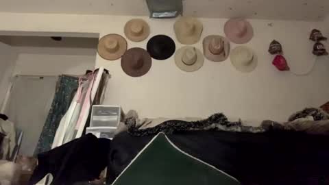 SummerPeach online show from January 1, 2025, 11:38 am