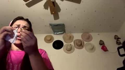 SummerPeach online show from January 9, 2025, 5:55 am