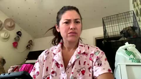 SummerPeach online show from January 18, 2025, 4:31 pm