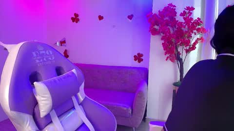 Snapshot of maddie_t18 chatting on February 25, 2026, 11:09 am maddie_t18 online show from February 25, 2026, 11:09 am