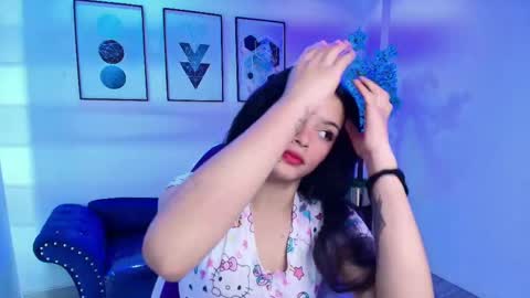 Snapshot of maddie_t18 chatting on May 1, 2026, 11:59 am maddie_t18 online show from May 1, 2026, 11:59 am