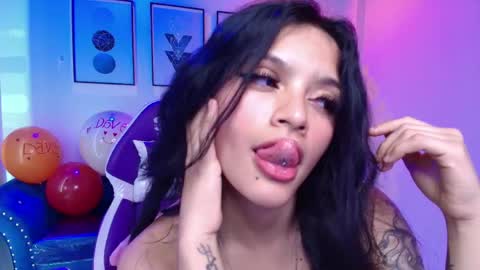 Snapshot of maddie_t18 chatting on May 16, 2026, 11:36 pm maddie_t18 online show from May 16, 2026, 11:36 pm