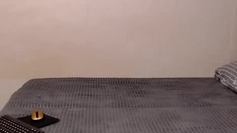 maddieandjason online show from October 18, 2025, 7:09 am