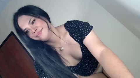 Im ZY DONT FORGET TO FOLLOW ME - online show from November 26, 2025, 11:39 pm