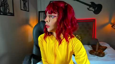 Snapshot of maddiiebrooks chatting on January 19, 2025, 3:32 pm Maddie online show from January 19, 2025, 3:32 pm