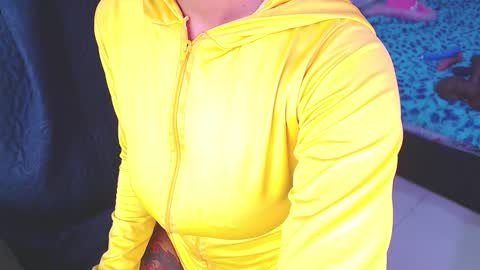 Snapshot of maddiiebrooks chatting on October 11, 2025, 2:15 pm Maddie online show from October 11, 2025, 2:15 pm