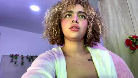 Snapshot of maddiiebrooks chatting on October 21, 2025, 12:33 am Maddie online show from October 21, 2025, 12:33 am