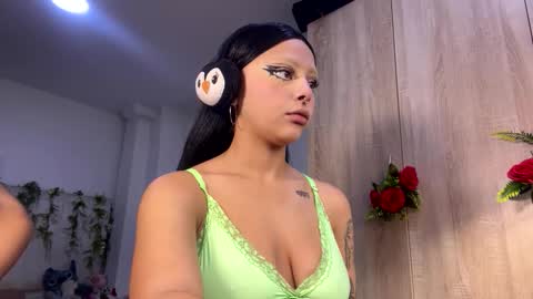 Snapshot of maddiiebrooks chatting on December 18, 2025, 3:07 pm Maddie online show from December 18, 2025, 3:07 pm