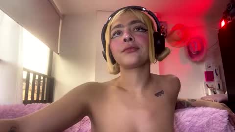 Snapshot of maddiiebrooks chatting on February 24, 2026, 9:24 pm Maddie online show from February 24, 2026, 9:24 pm