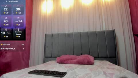 Maddy Please help me with your thumbs up its important online show from December 7, 2024, 12:41 am