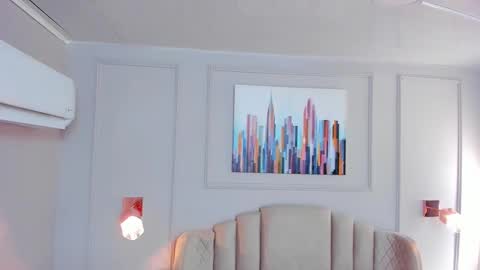 Maddy  online show from October 19, 2025, 7:03 pm