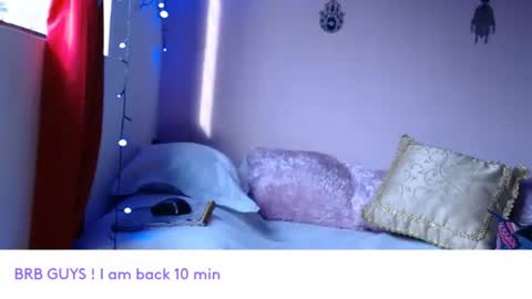 Snapshot of maddy_jhonsson chatting on February 28, 2025, 12:09 pm Maddy online show from February 28, 2025, 12:09 pm