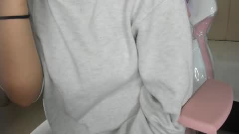 Maddy online show from October 30, 2025, 3:52 am