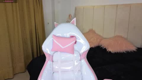 Maddy online show from November 10, 2025, 4:11 am