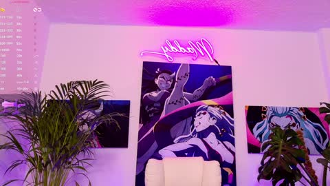 maddy_uwu online show from December 5, 2024, 8:55 am