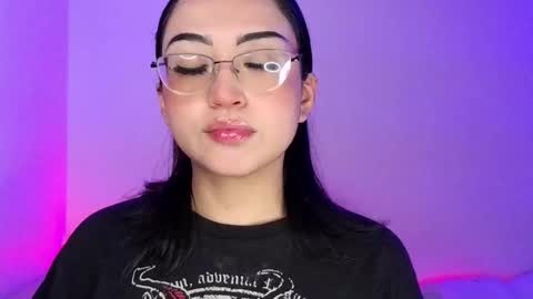   Please followme and rate me your thumbs up online show from September 16, 2025, 10:44 pm