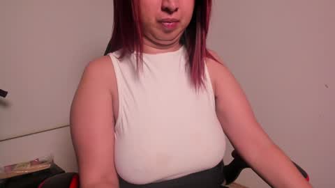 Madelaine  online show from December 18, 2024, 3:58 am