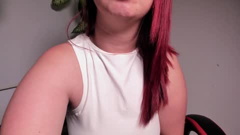 Madelaine  online show from January 27, 2025, 9:34 am