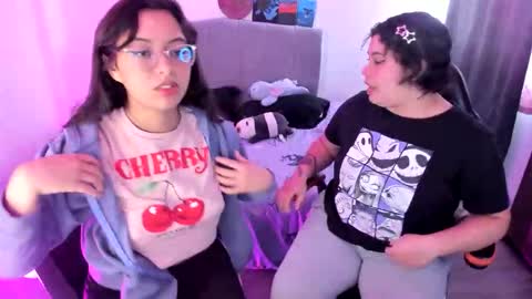 Snapshot of madelaine_taylor chatting on May 2, 2026, 8:14 pm madelaine_taylor online show from May 2, 2026, 8:14 pm
