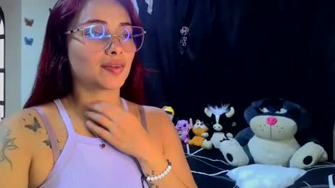 Snapshot of madeleine_2018 chatting on June 14, 2026, 10:23 pm sofia online show from June 14, 2026, 10:23 pm