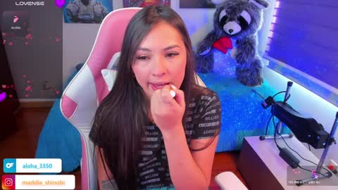 Emily     Only Fans  online show from January 26, 2025, 8:34 pm