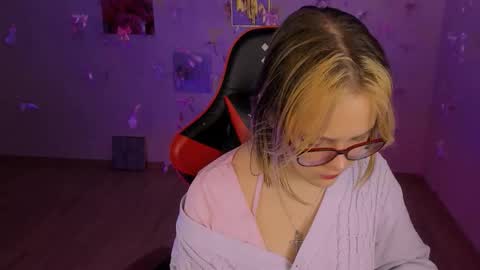 Madeline online show from February 20, 2026, 7:10 am