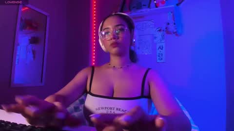 Madeline  online show from February 12, 2025, 5:05 am