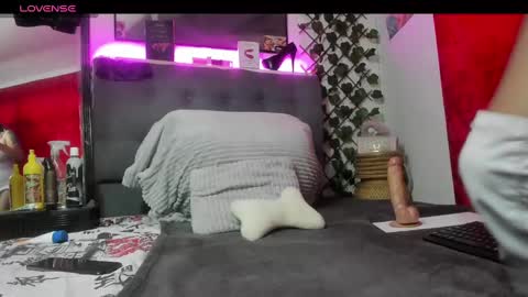 Madelyn. online show from February 12, 2025, 11:18 am