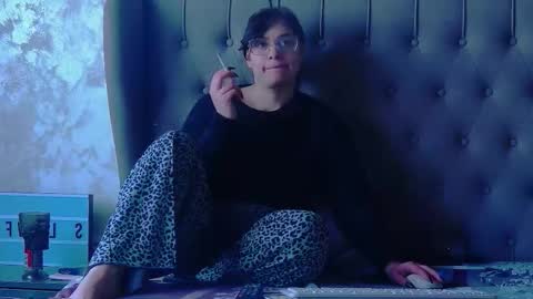 madelynvelure online show from March 26, 2026, 9:04 am