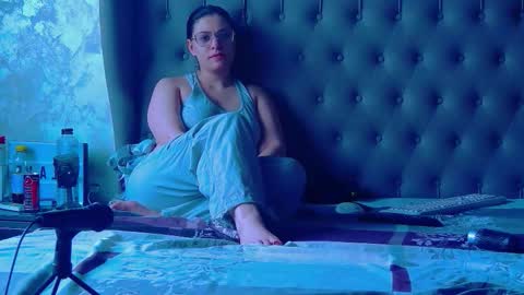 madelynvelure online show from March 27, 2026, 7:36 am