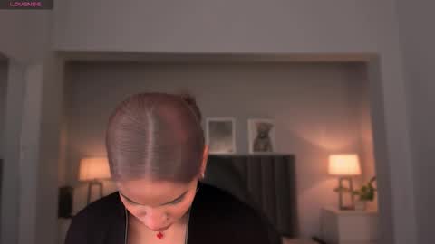 Madie  online show from September 23, 2025, 10:51 am