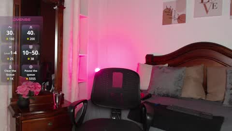 Madelein online show from December 15, 2024, 2:52 am