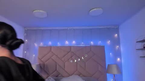 MADISON  online show from September 24, 2025, 11:46 am