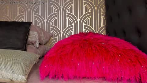   online show from December 11, 2024, 2:30 am