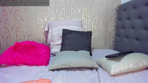   online show from December 22, 2024, 12:49 pm