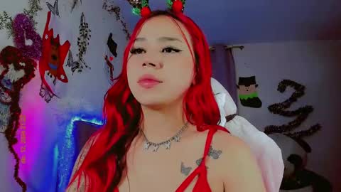 Snapshot of madison_x17 chatting on December 13, 2024, 2:21 am madso x17 online show from December 13, 2024, 2:21 am