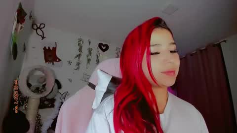 Snapshot of madison_x17 chatting on January 3, 2025, 4:44 am madso x17 online show from January 3, 2025, 4:44 am