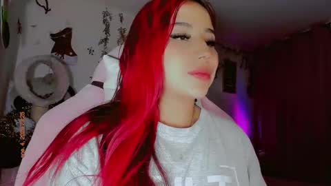 Snapshot of madison_x17 chatting on January 5, 2025, 4:25 am madso x17 online show from January 5, 2025, 4:25 am