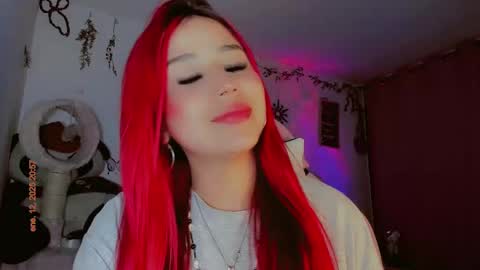 Snapshot of madison_x17 chatting on January 13, 2025, 1:56 am madso x17 online show from January 13, 2025, 1:56 am