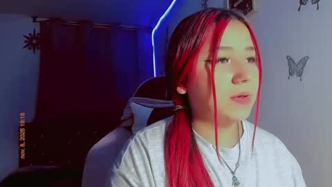 Snapshot of madison_x17 chatting on November 9, 2025, 12:20 am madso x17 online show from November 9, 2025, 12:20 am