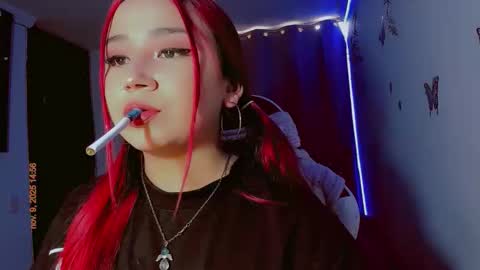 Snapshot of madison_x17 chatting on November 9, 2025, 7:56 pm madso x17 online show from November 9, 2025, 7:56 pm