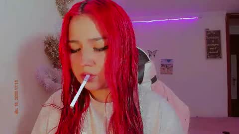 Snapshot of madison_x17 chatting on December 16, 2025, 10:15 pm madso x17 online show from December 16, 2025, 10:15 pm