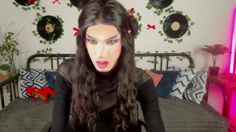 madisonesprit online show from April 4, 2026, 5:06 am