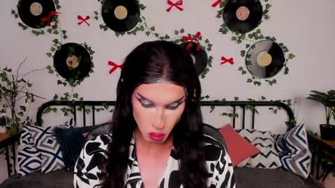 madisonesprit online show from April 19, 2026, 3:11 pm