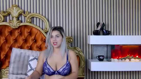 Snapshot of madisonrusso chatting on October 23, 2025, 7:40 am madisonrusso online show from October 23, 2025, 7:40 am