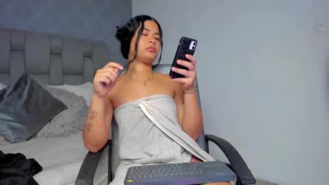  MadisonScott online show from January 22, 2025, 12:38 pm