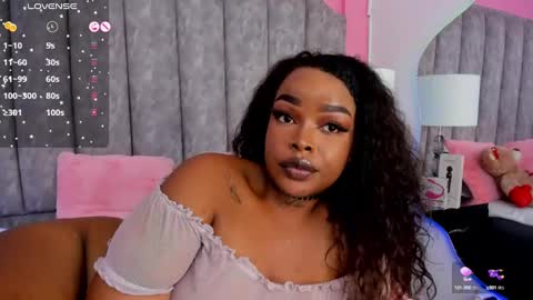Madisson Lopez online show from December 2, 2024, 9:02 am