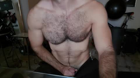 Snapshot of madmax20x chatting on September 24, 2025, 12:41 pm madmax20x online show from September 24, 2025, 12:41 pm